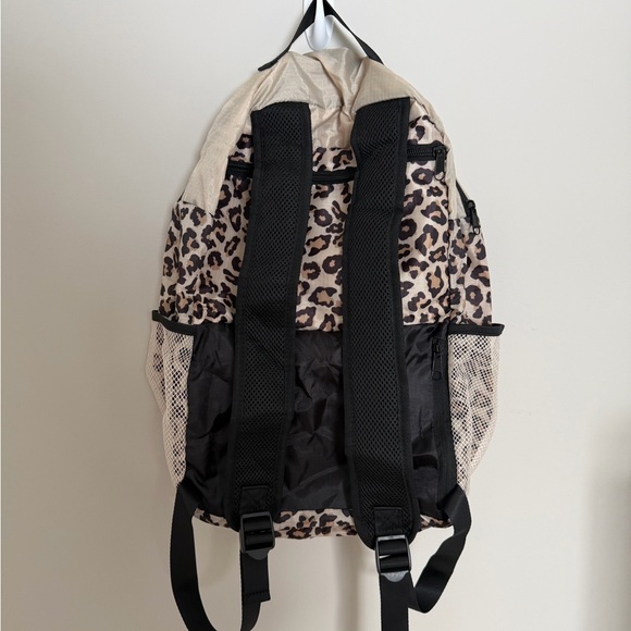 APL Leopard Backpack - Picture 2 of 12